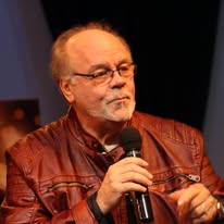 Zanger Nick MacKenzie